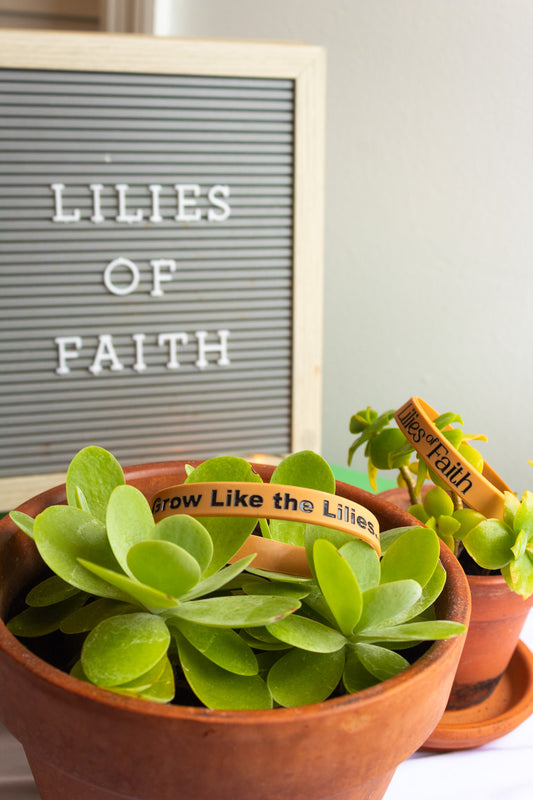 “Grow Like the Lilies” Wristband